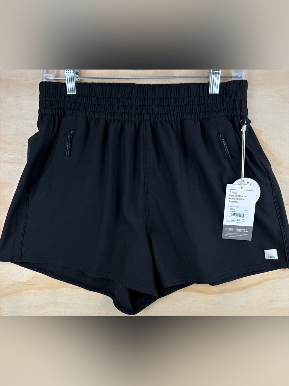 VUORI Dash Short 2.0 Women's Size Medium  Black VW3058 Running Yoga
